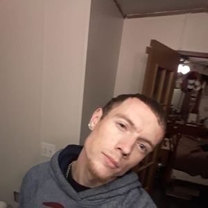 Meet your Posher, Dustin